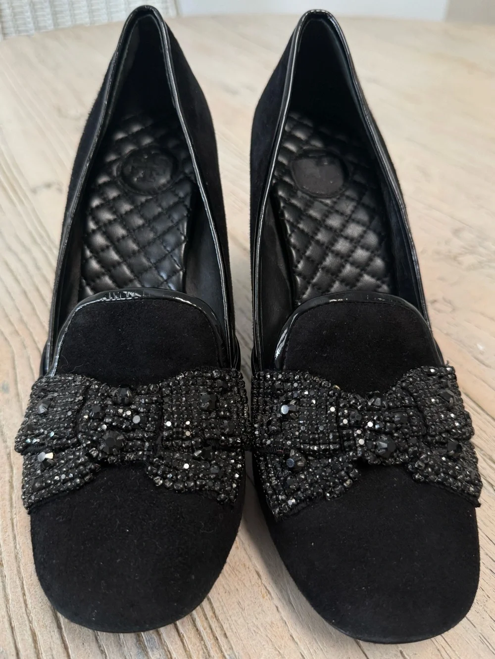 Tory Burch Carissa Embellished Bow Black Suede Pumps Heels 8.5M